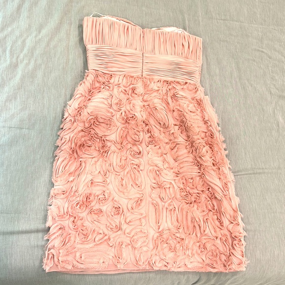 Beautiful dress - great strapless dress for a wedding or formal event - Picture 2 of 2